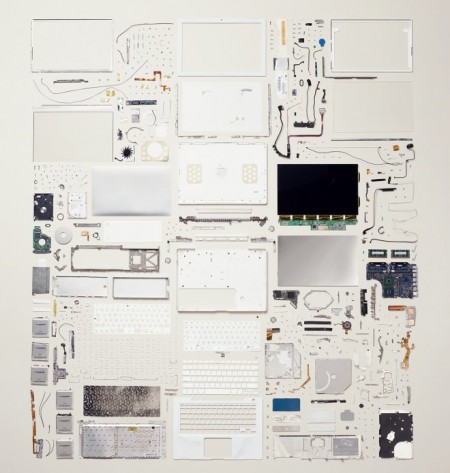 things-come-apart-macbook-wired-design-660x695